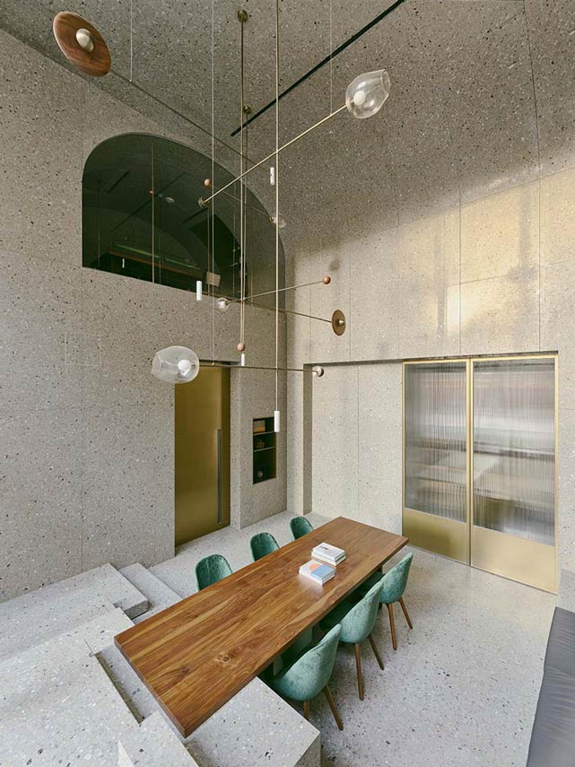 Residential building in Zhishan: archetypal forms and precious materials