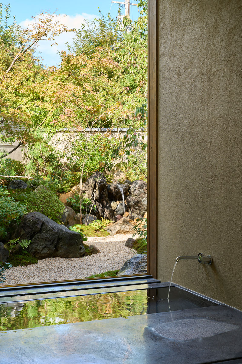 HOGAN: harmony between Zen gardens and timeless architecture