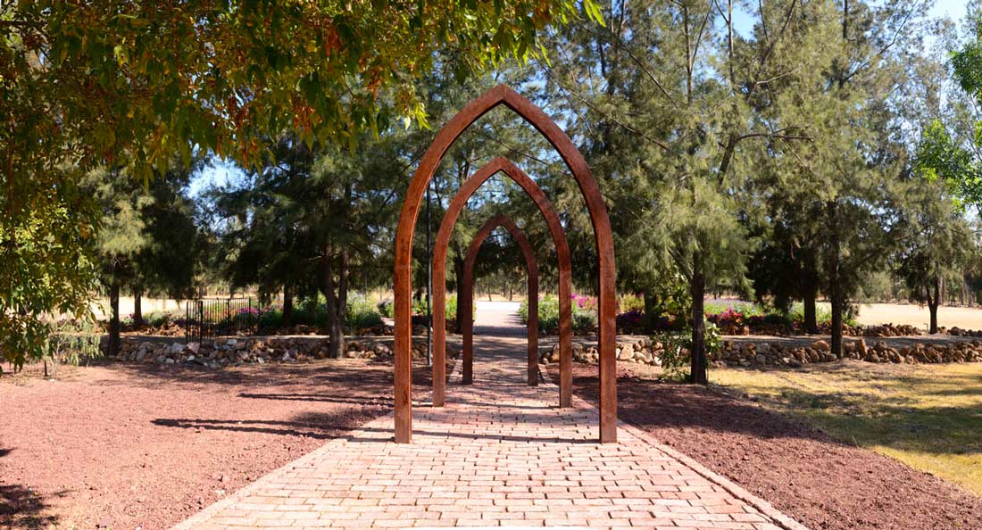 Jardines del Claustro SF: pierre, nature et mémoire