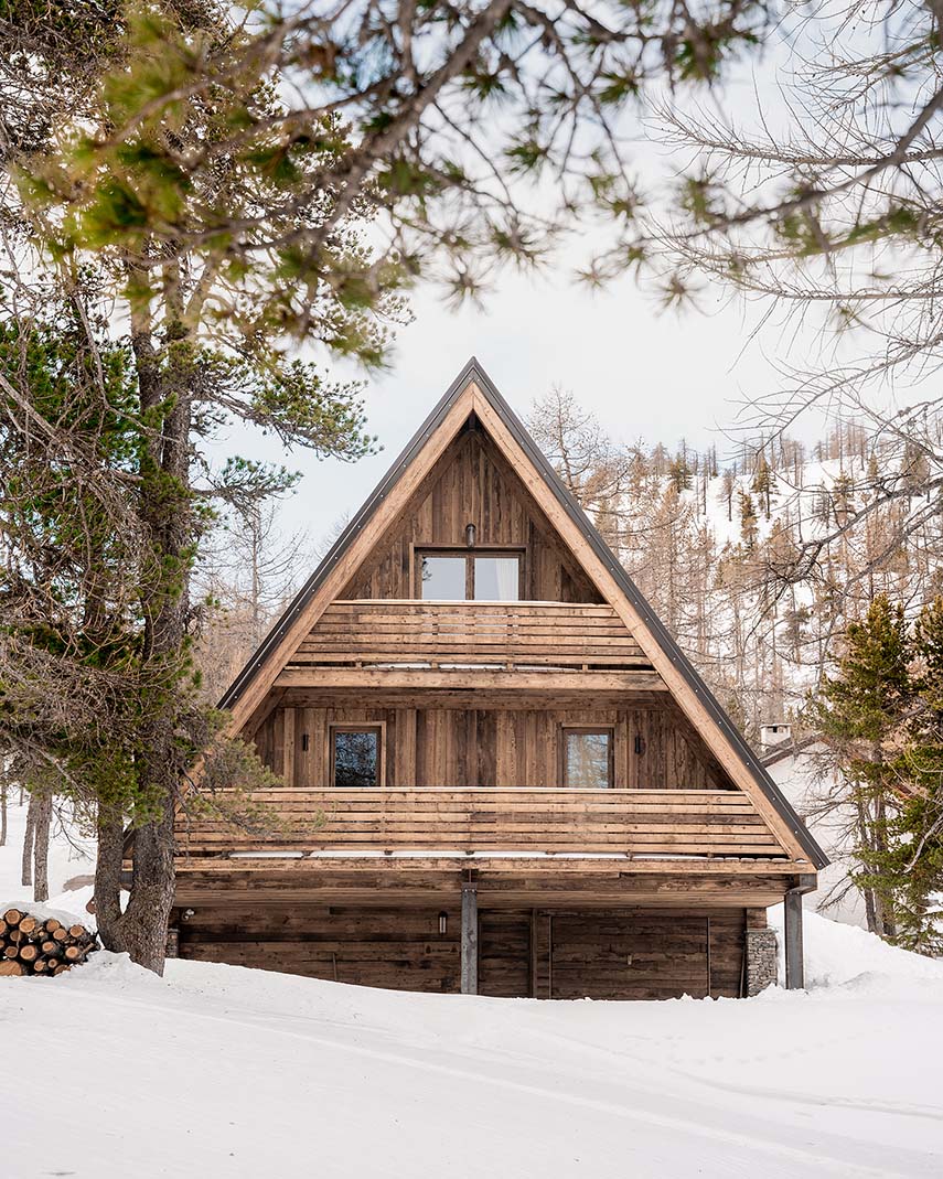 Tra le vette e la luce. Uno chalet che interpreta la montagna