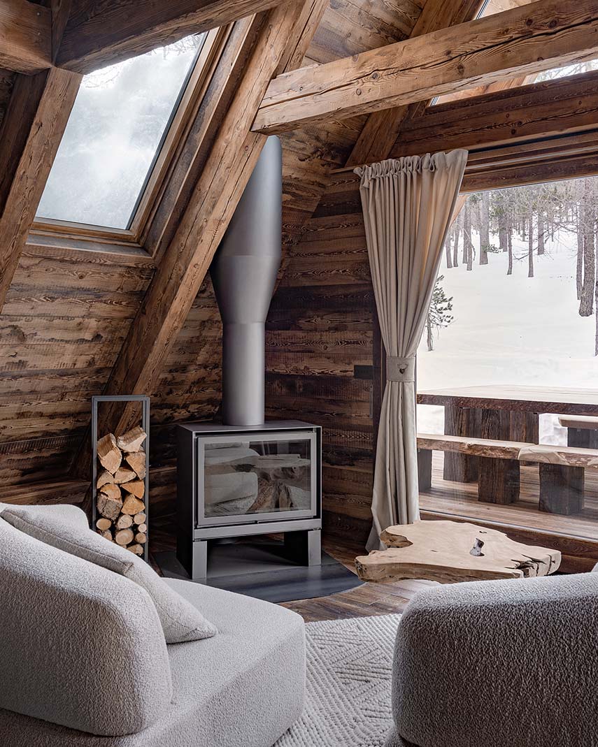 Tra le vette e la luce. Uno chalet che interpreta la montagna