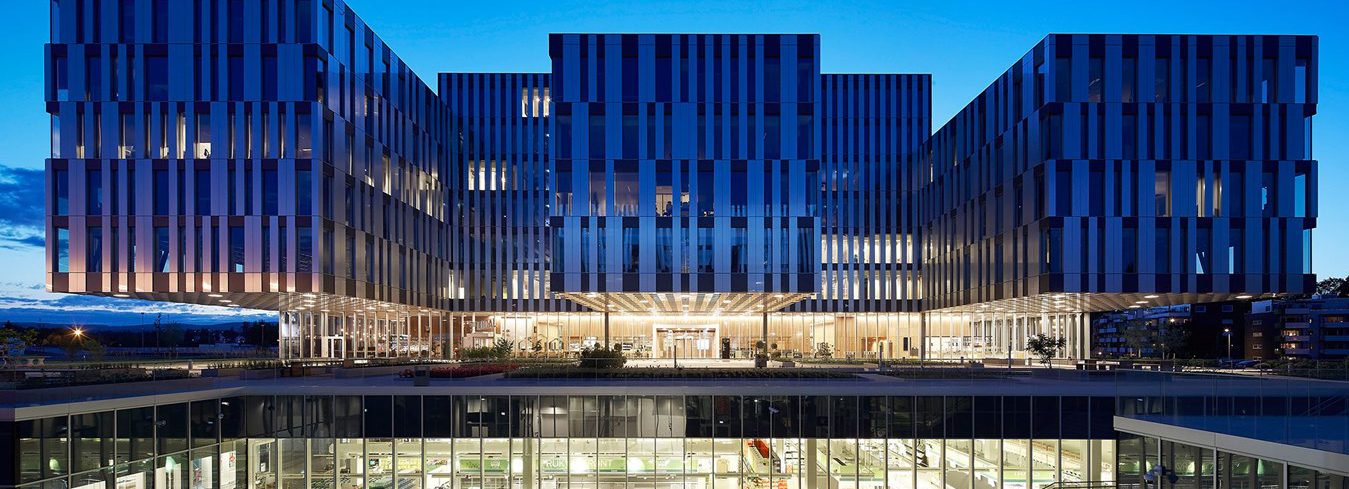 Building with glass and aluminum facade