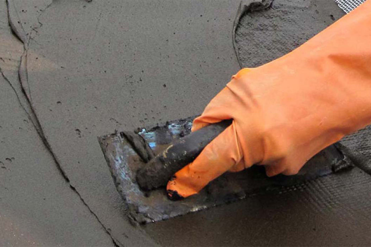 Applicazione impermeabilizzante Tradimalt