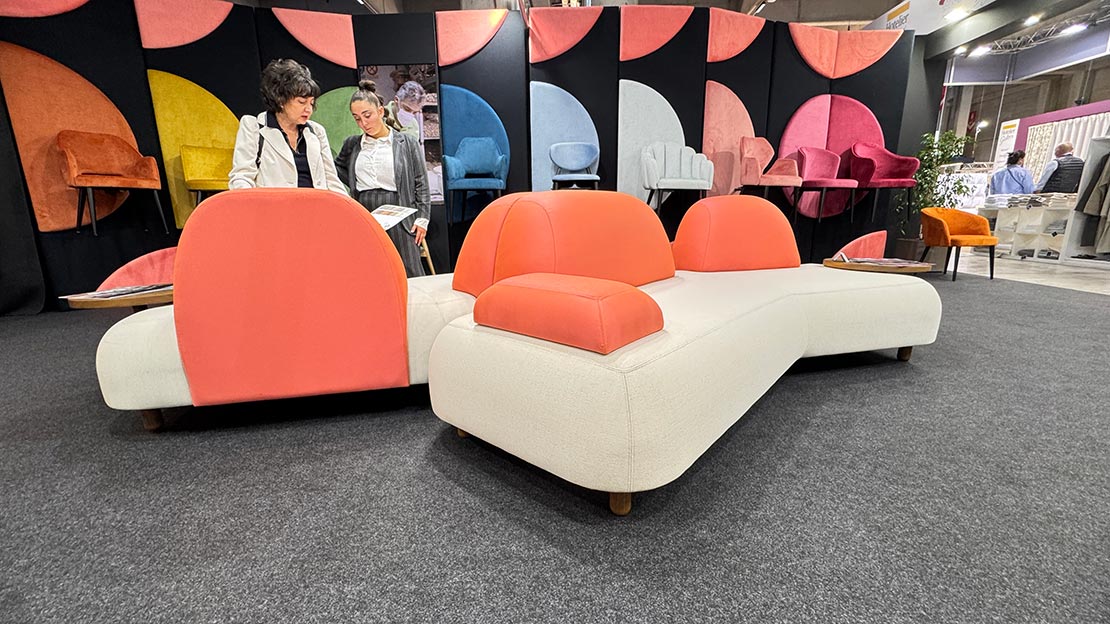 Twist. The sofa that creates movements in space.