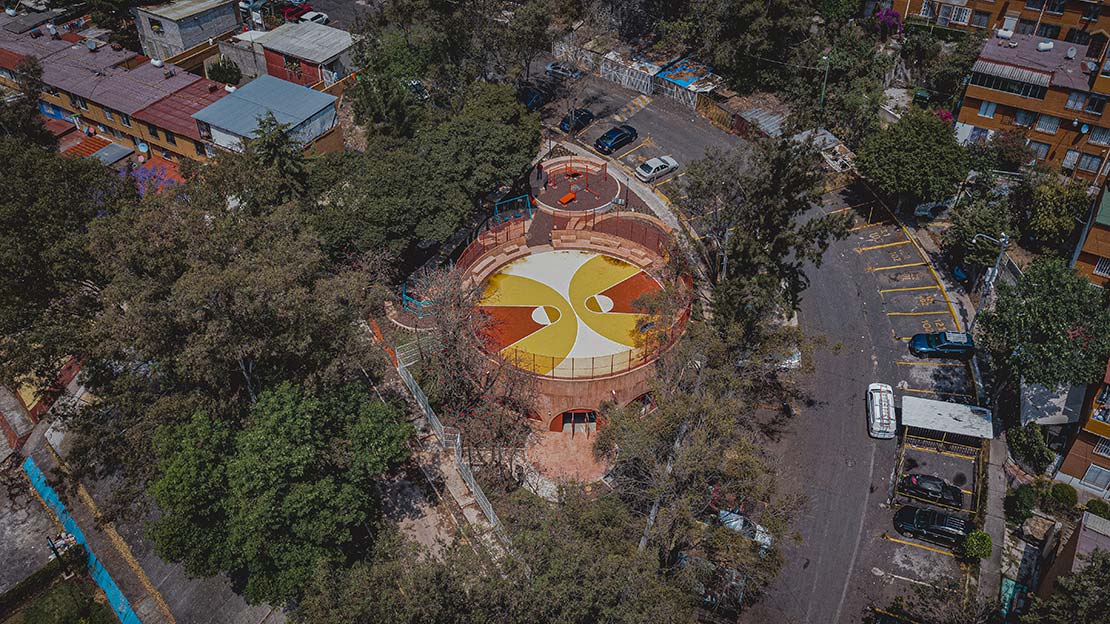 UH INFONAVIT Santa Fe. A park that arises from the slope