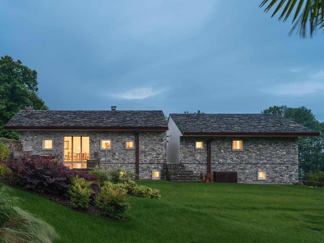 Le Stalle, quando la rovina diventa rifugio contemporaneo