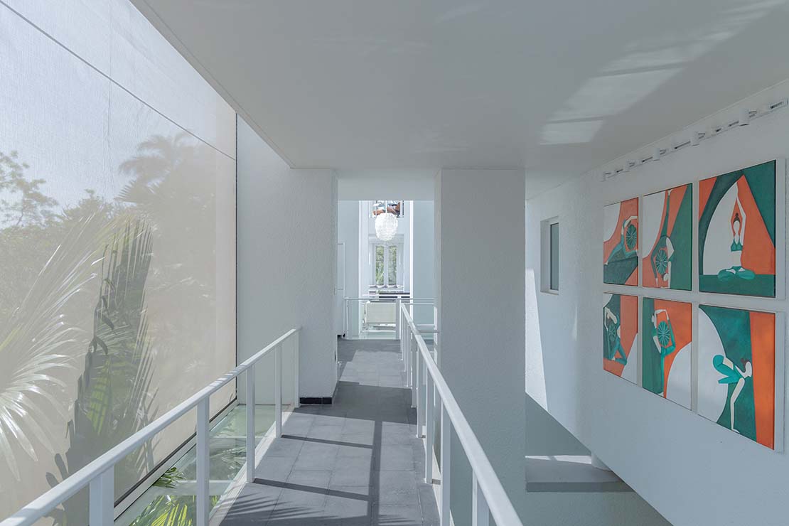 Aalloa Hills Residence, villa eco-sostenibile, si libra sulla natura