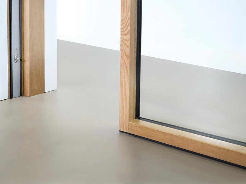 Lifting sliding windows with magnetic levitation