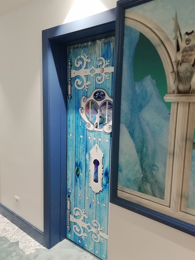 Porta personalizzata San.Co per Gardaland Magic Hotel