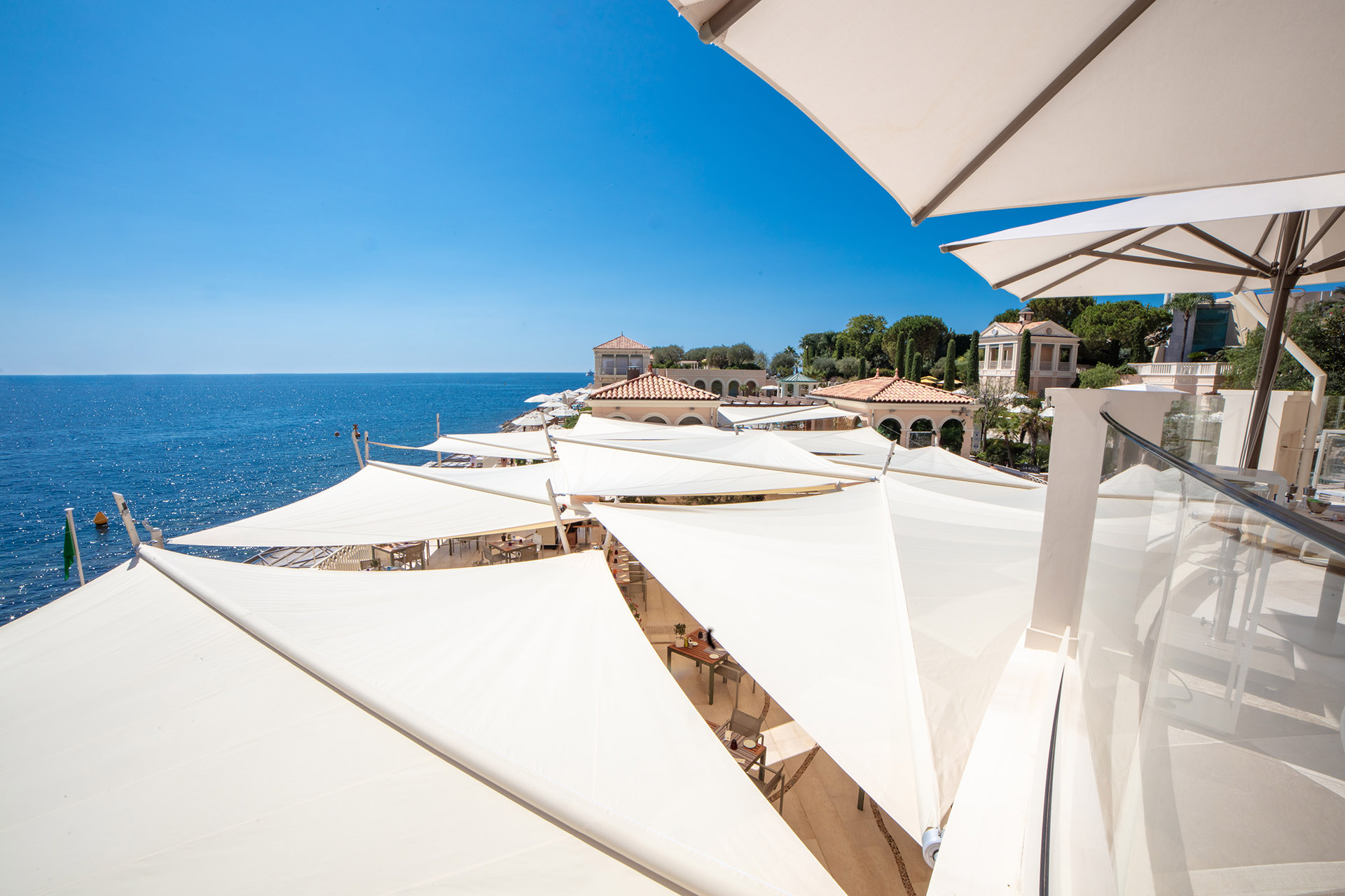 White sails Ke Outdoor Design