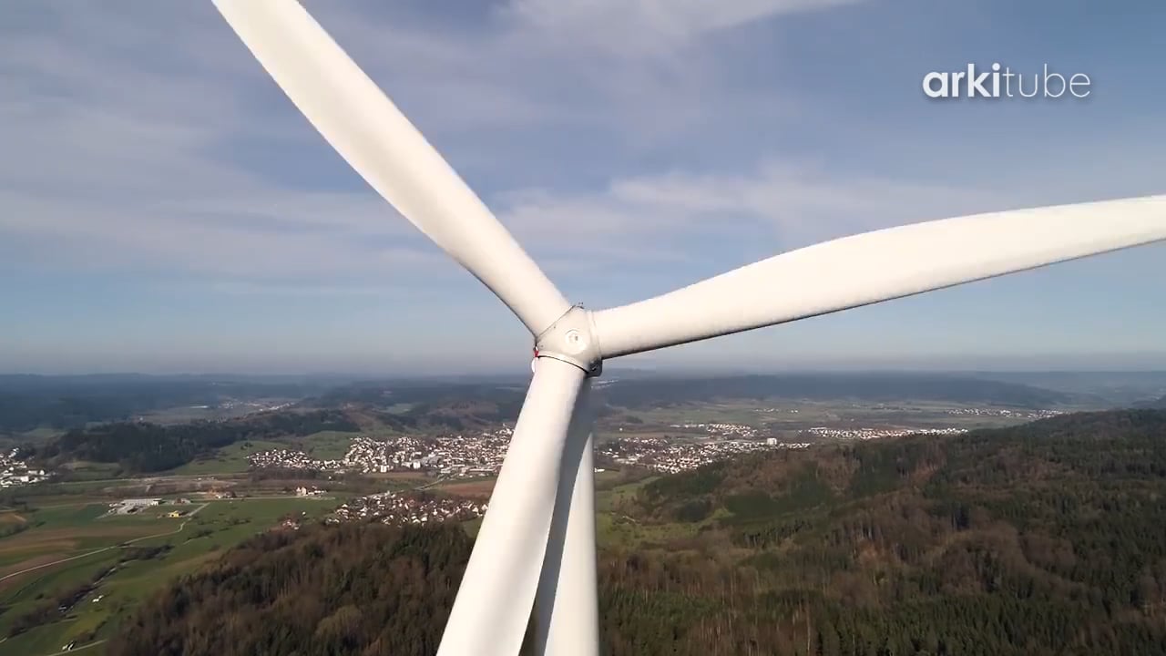 Centrali elettriche e eoliche