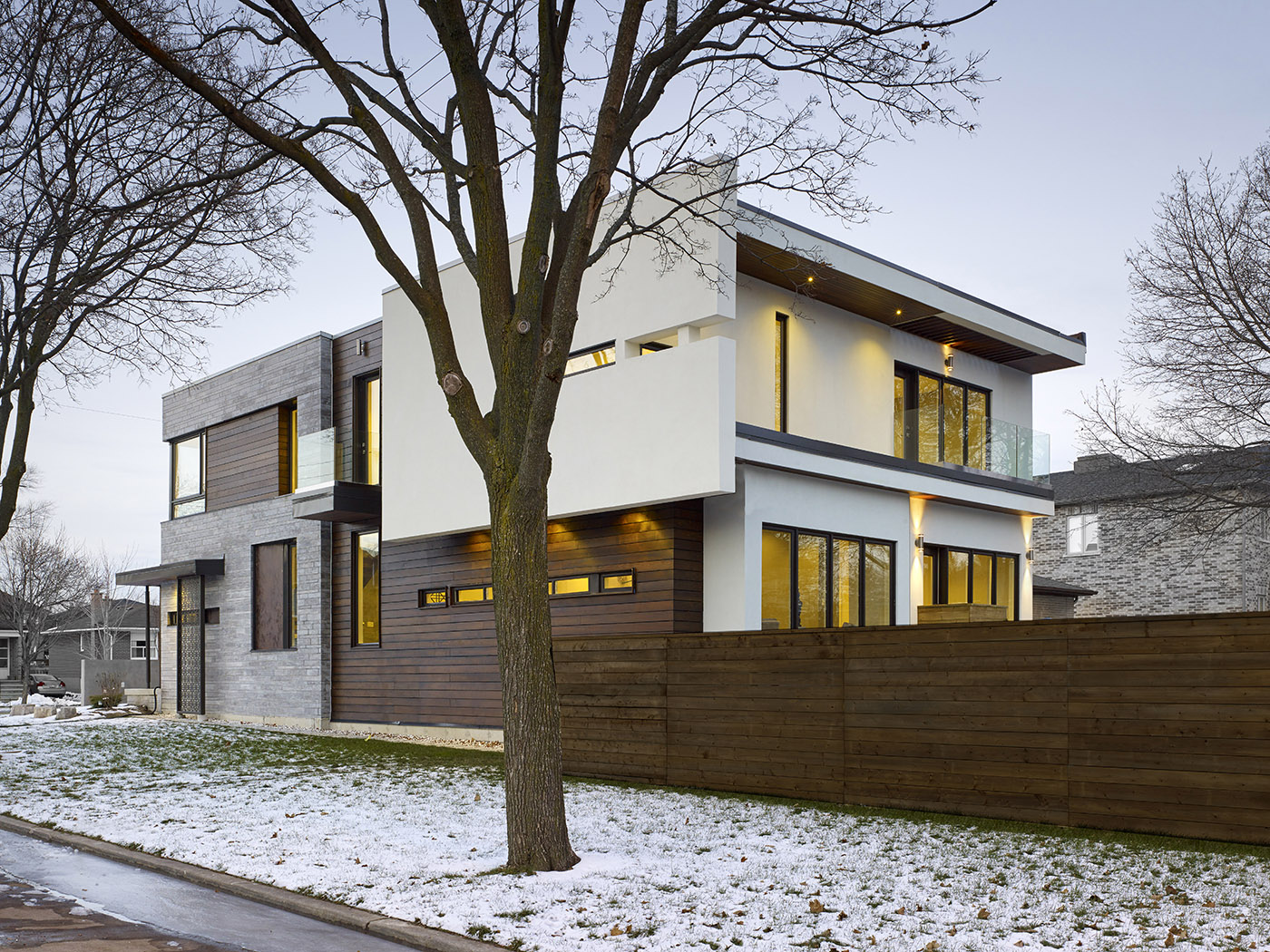 Modern home combines design and functionality. Simple lines combined with natural and refined materials