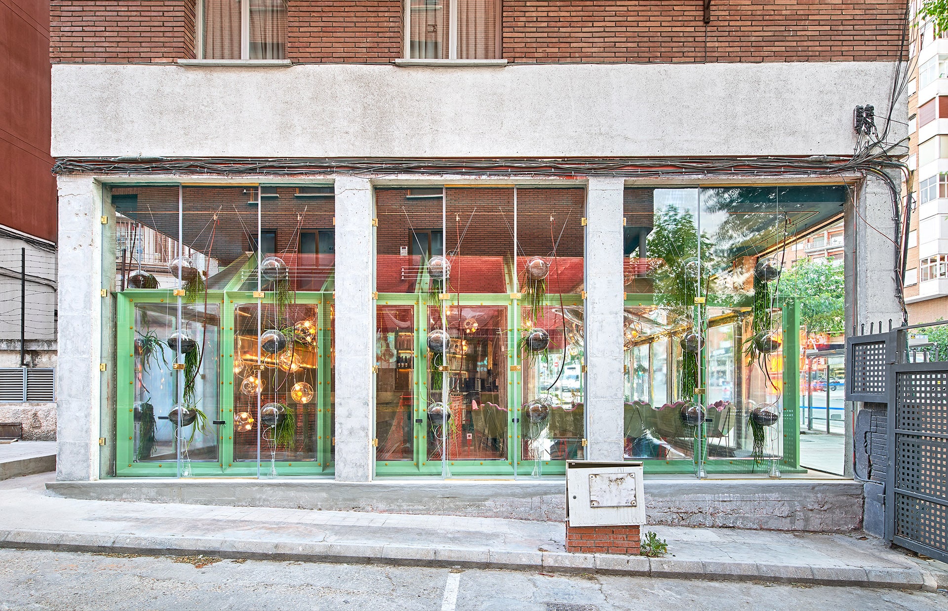 Run Run Run. Manifesto for a different use of space