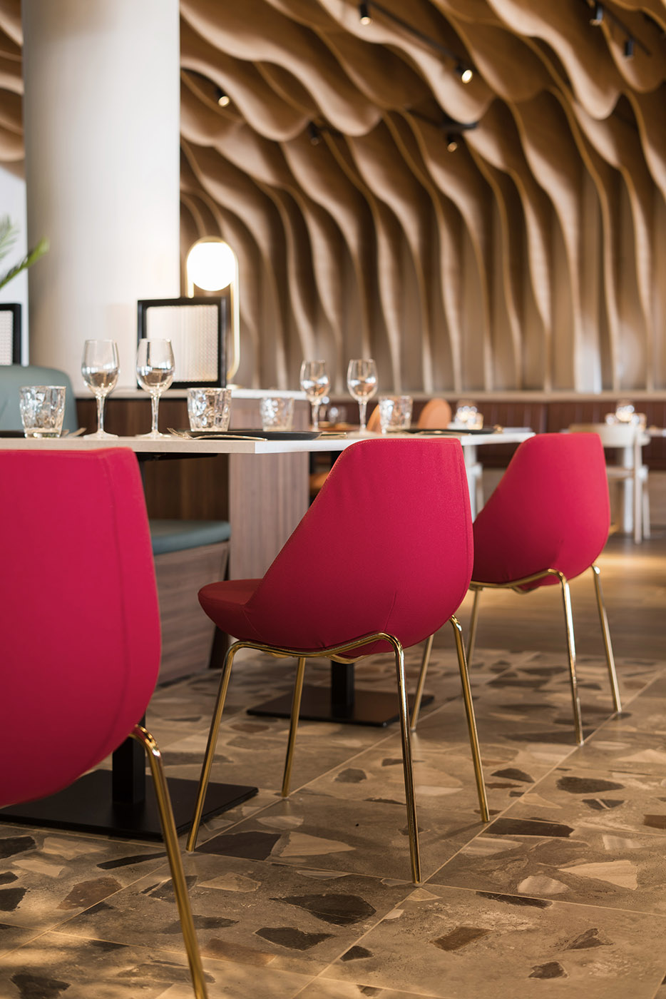 Ladon Restaurant in Tenerife. References to Greek mythology and dreamlike atmospheres