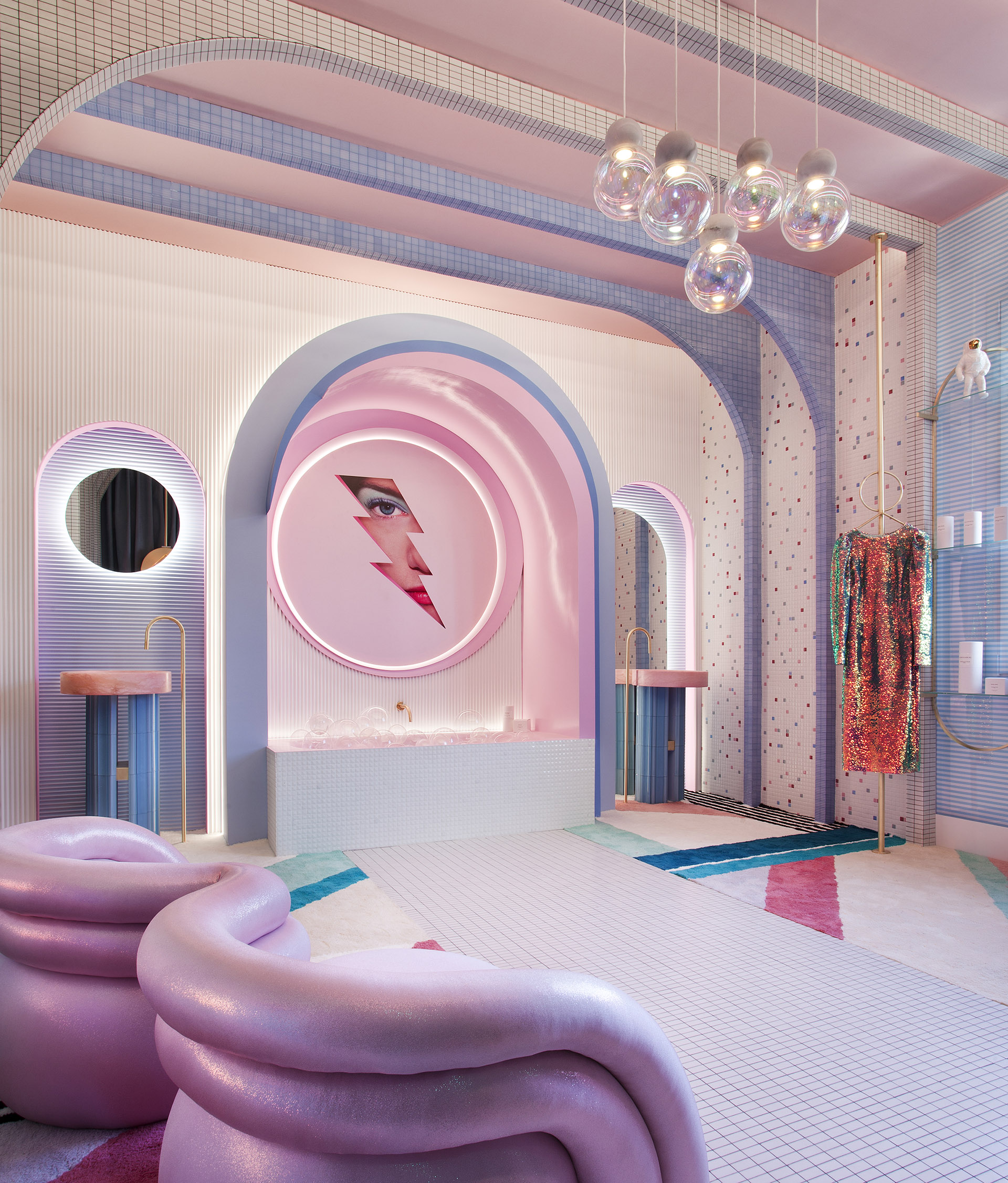 Wonder Galaxy for Casa Decor. A futuristic and playful installation that evokes childhood dreams