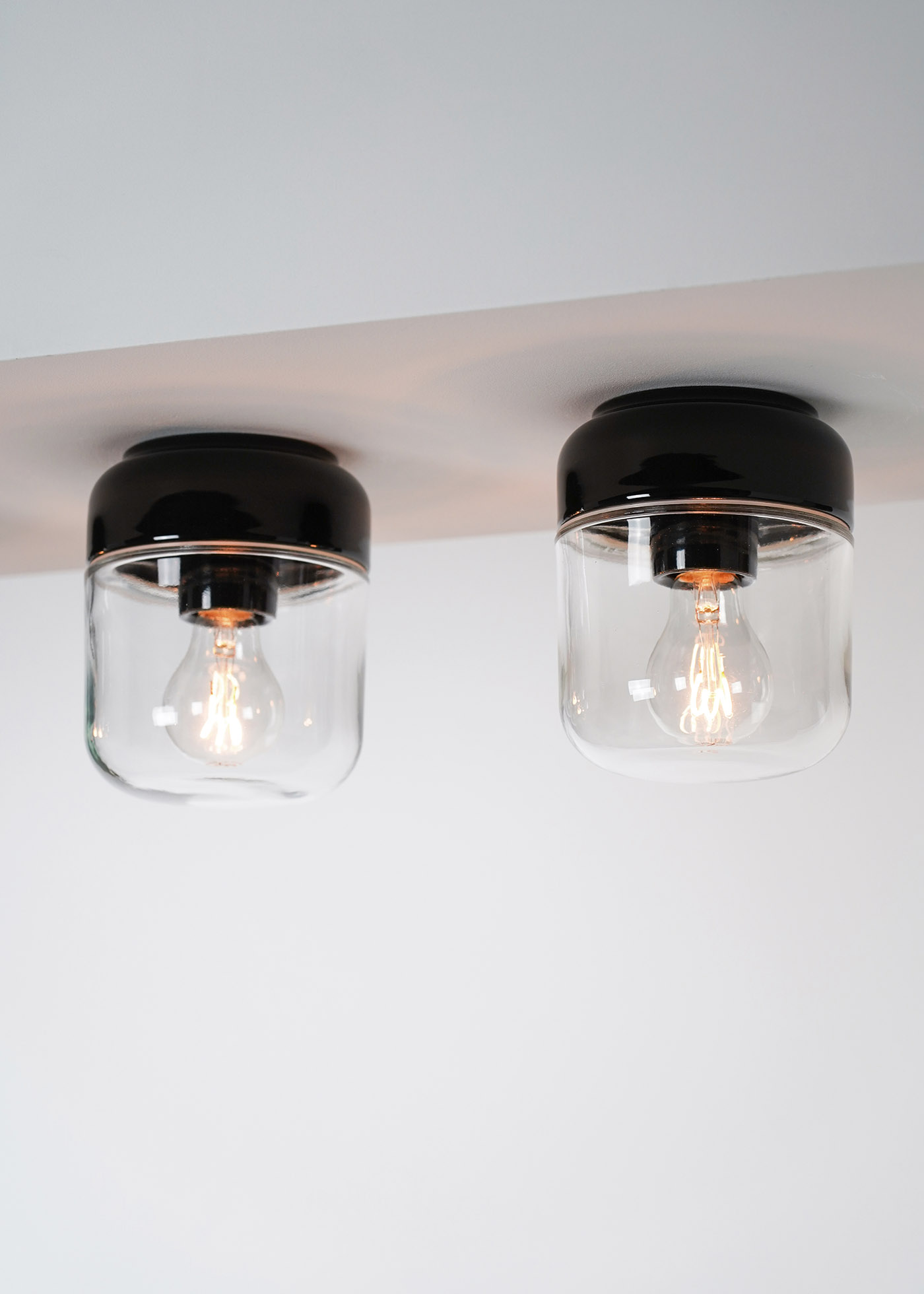 Growing Ohm porcelain light collection embraces the retrofit bulb