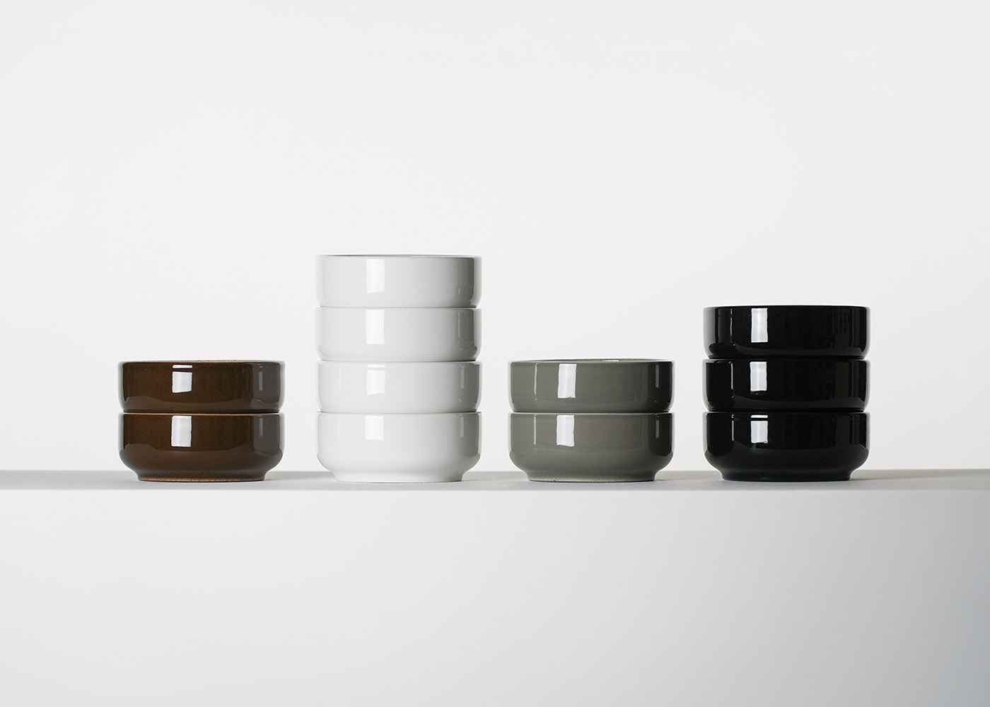 Growing Ohm porcelain light collection embraces the retrofit bulb