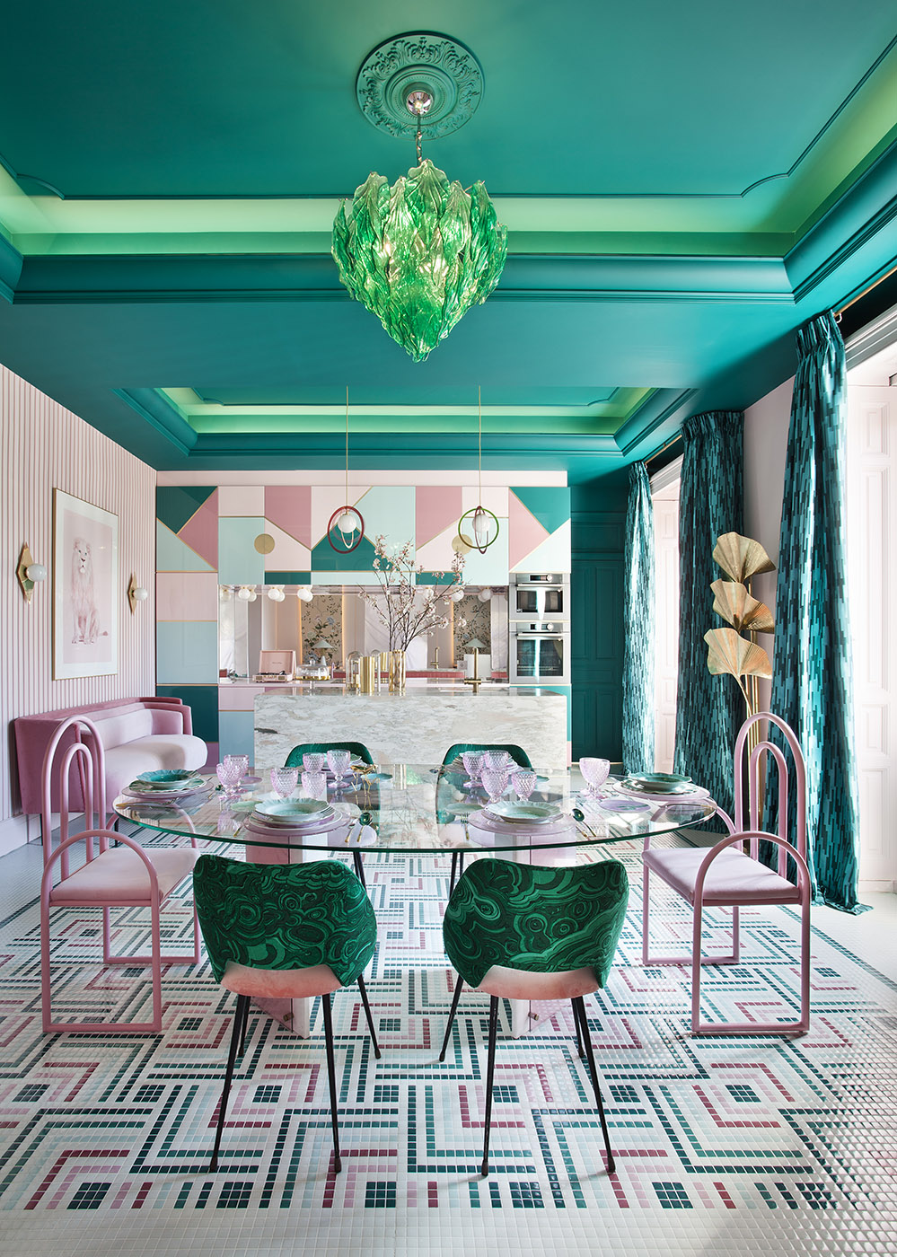 Osadia, kitchen. A space that is daring with its shapes and colors designed to arouse strong emotions