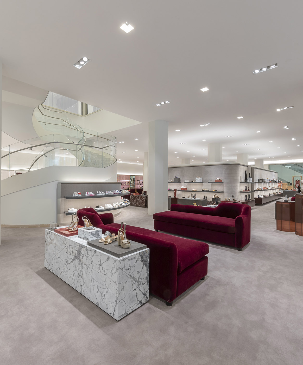 Holt Renfrew Ogilvy: sustainably forward luxury flagship - iXtenso – retail  trends