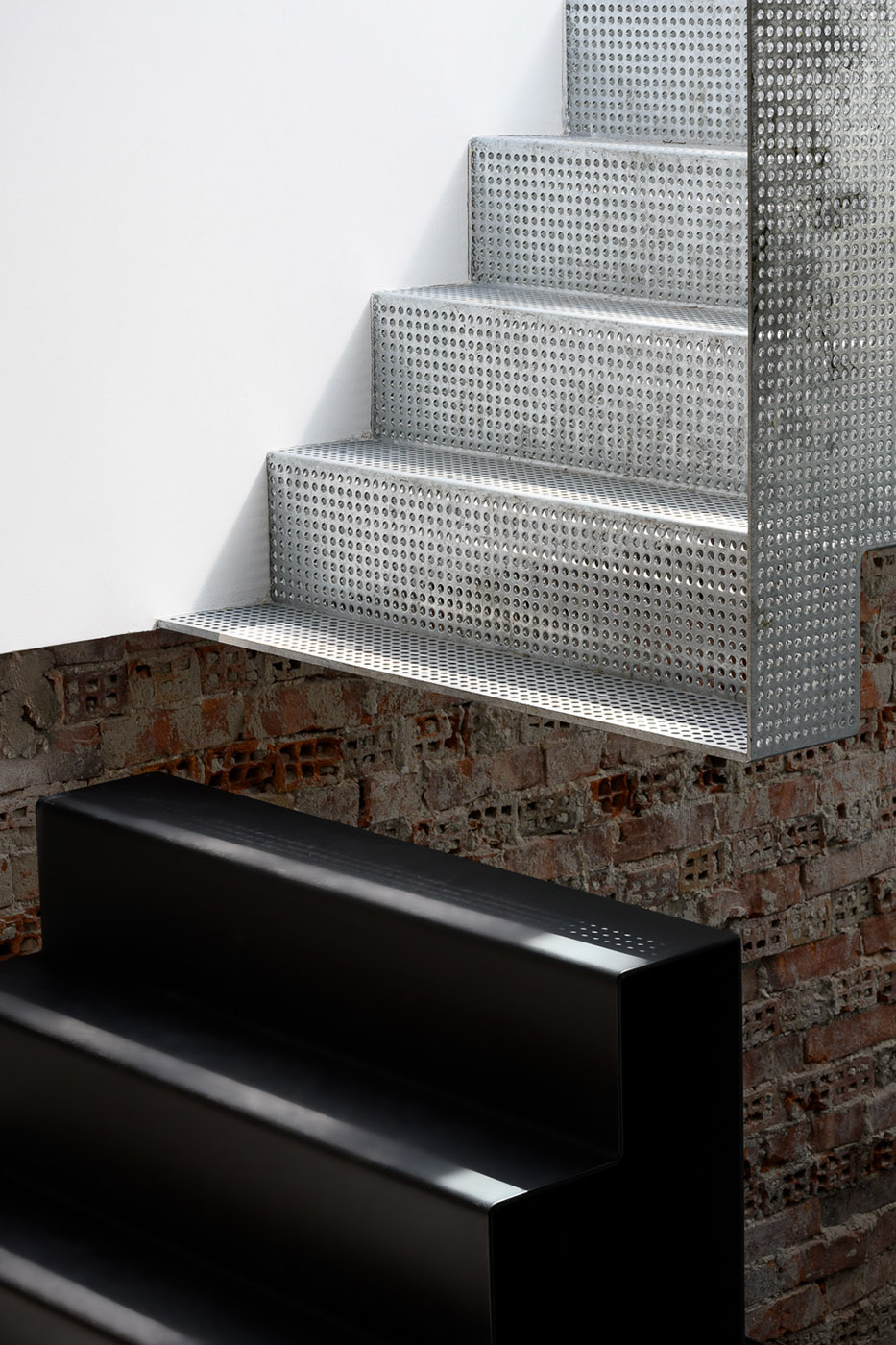 A special apartment in the heart of Amsterdam. An architectural space with masculine taste