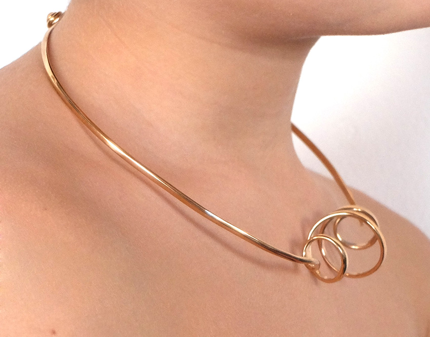 Bouclè contains absence and becomes form. Synthesis of design and craftsmanship