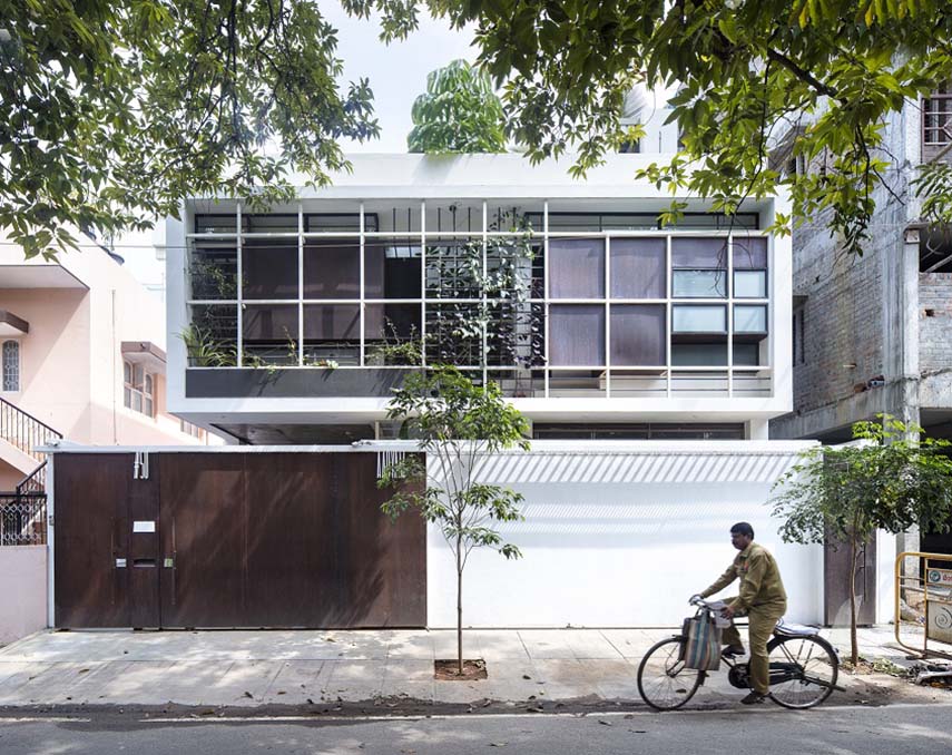 Aadyam. A variegated and generous house that embraces polarity