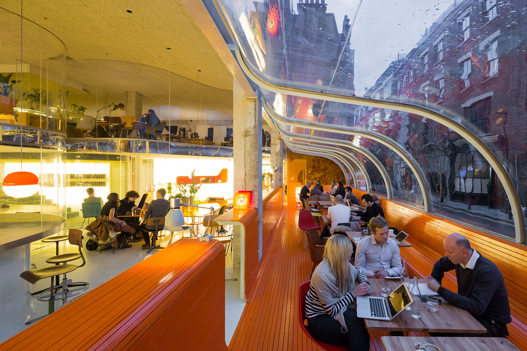 Meeting area glazed like a bubble
