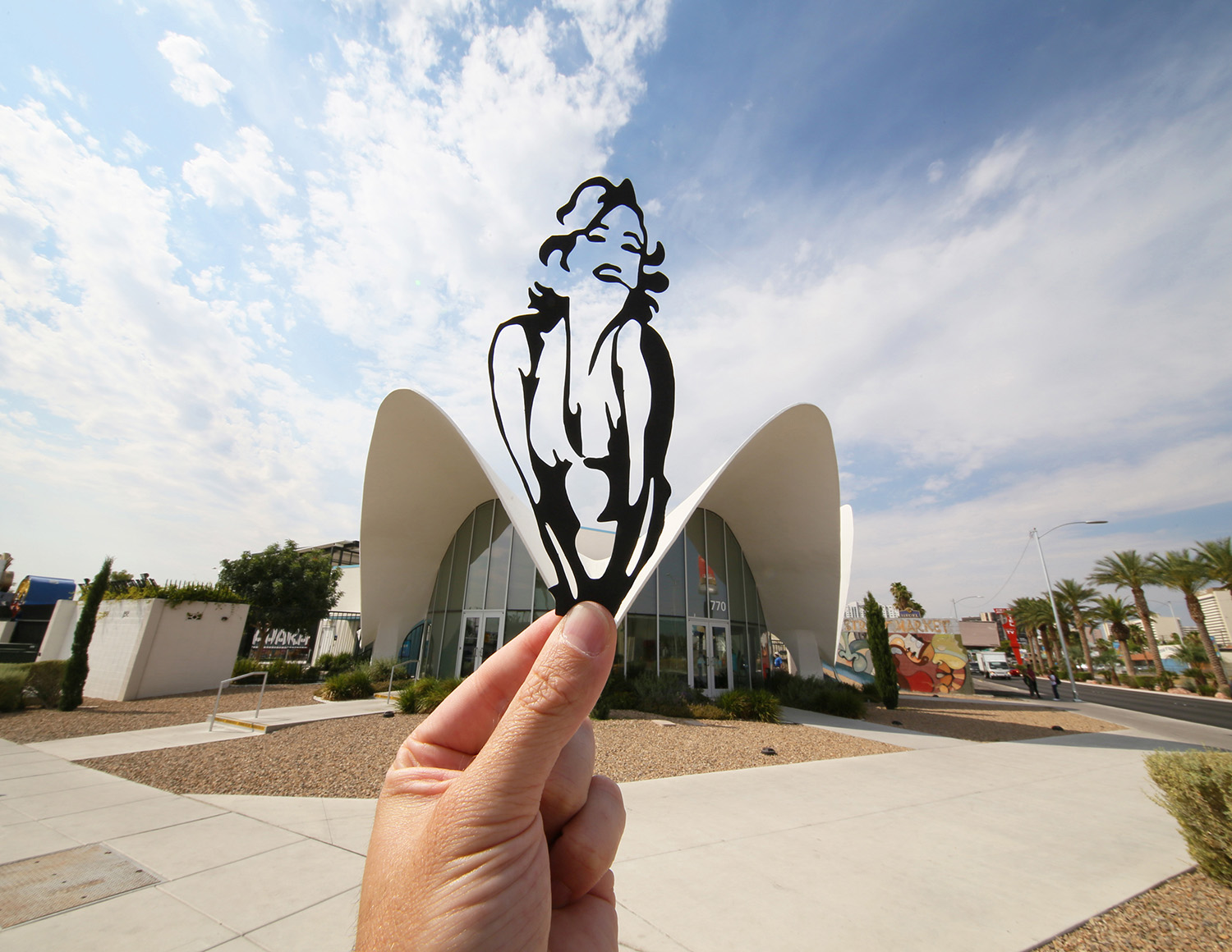 A building becomes Marilyn Monroe