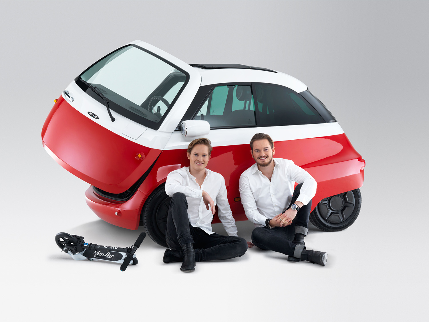 The electric Microlina is offered in various color versions