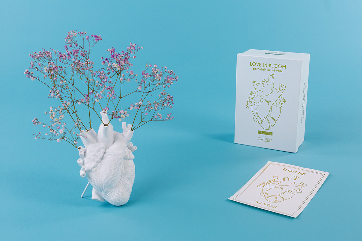 A heart for design. Faithful and ironic representation of human