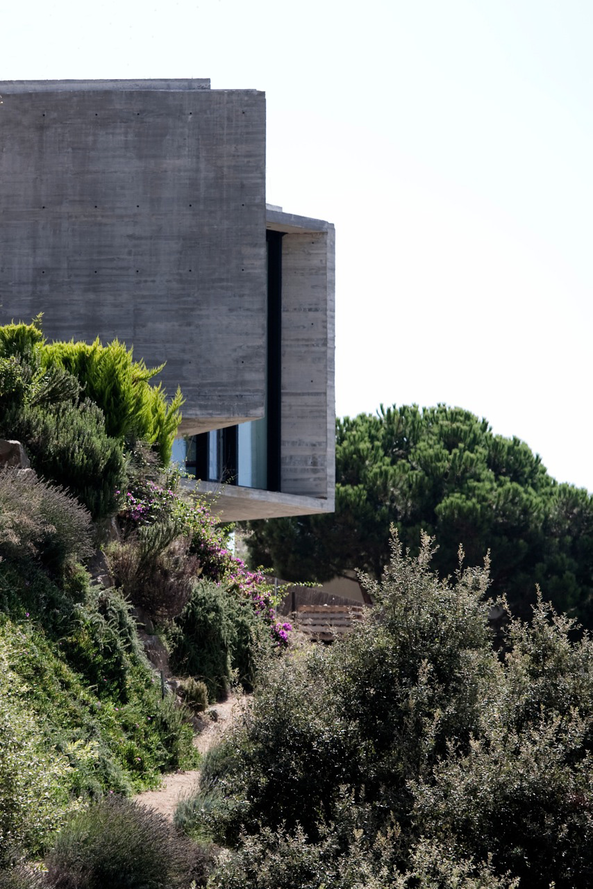 cantilevered terrace window