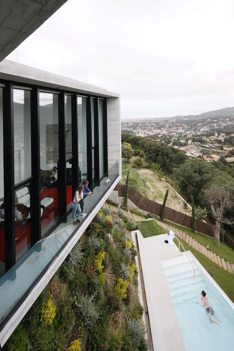 cantilevered terrace window