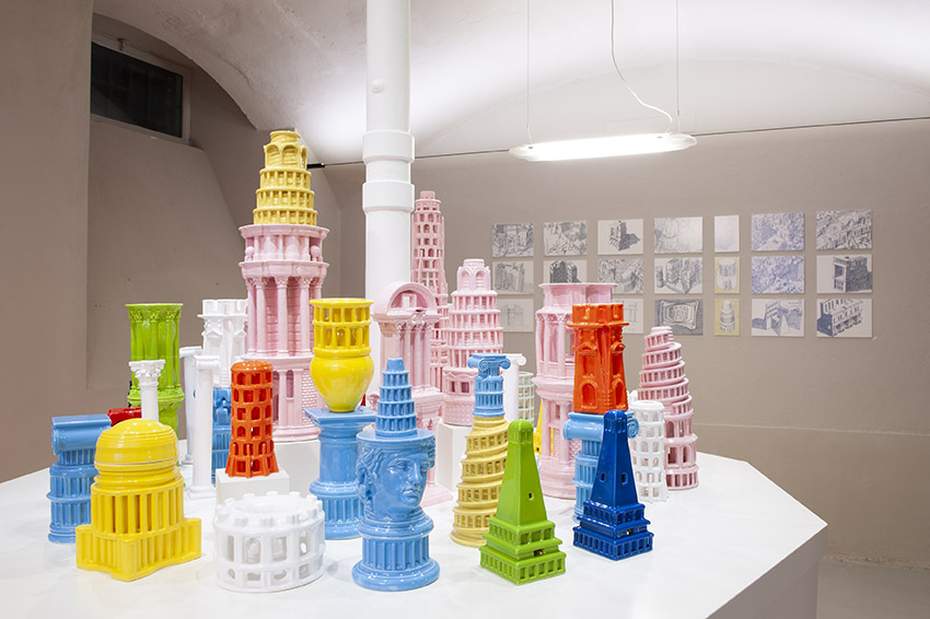 collezione oggetti ceramica colori pop