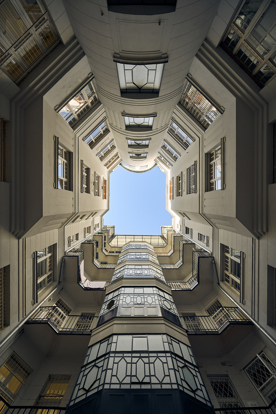 photo architecture courtyard Budapest
