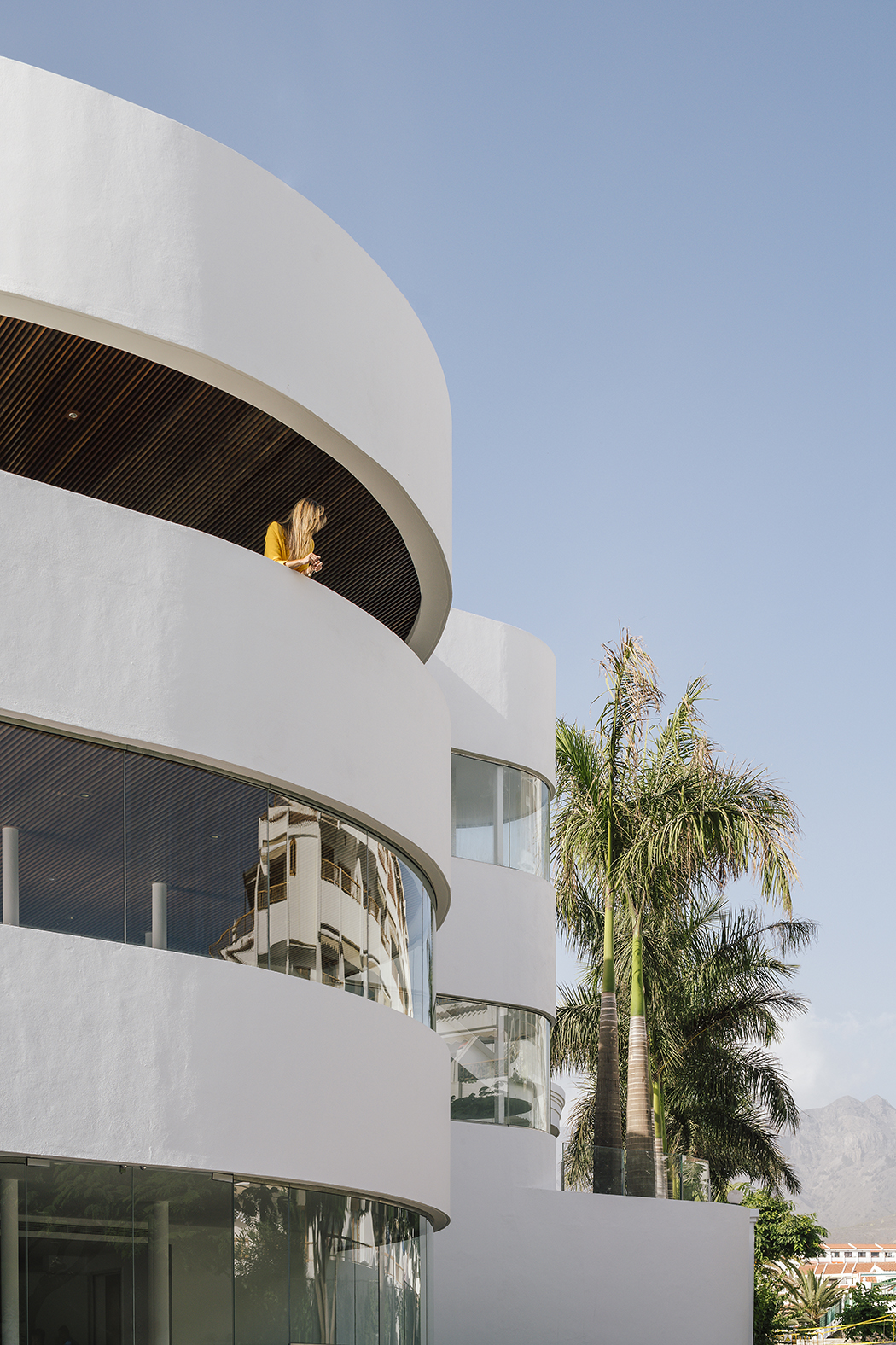 resort torres curvas vidrio terraza