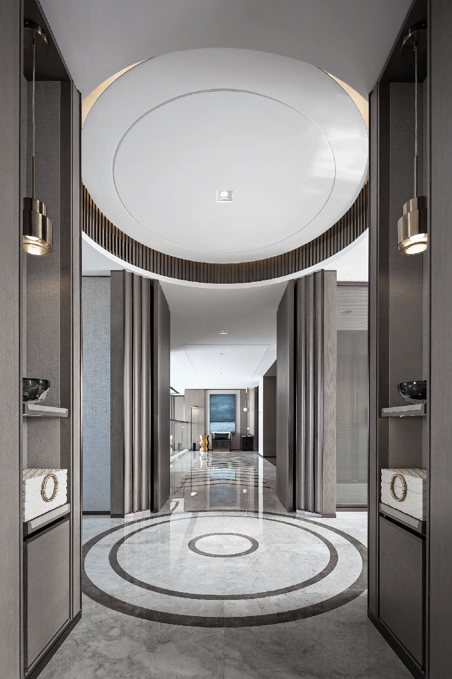 Flat with a view of the bay. Chinese aesthetic taste adapted to the needs of modern life