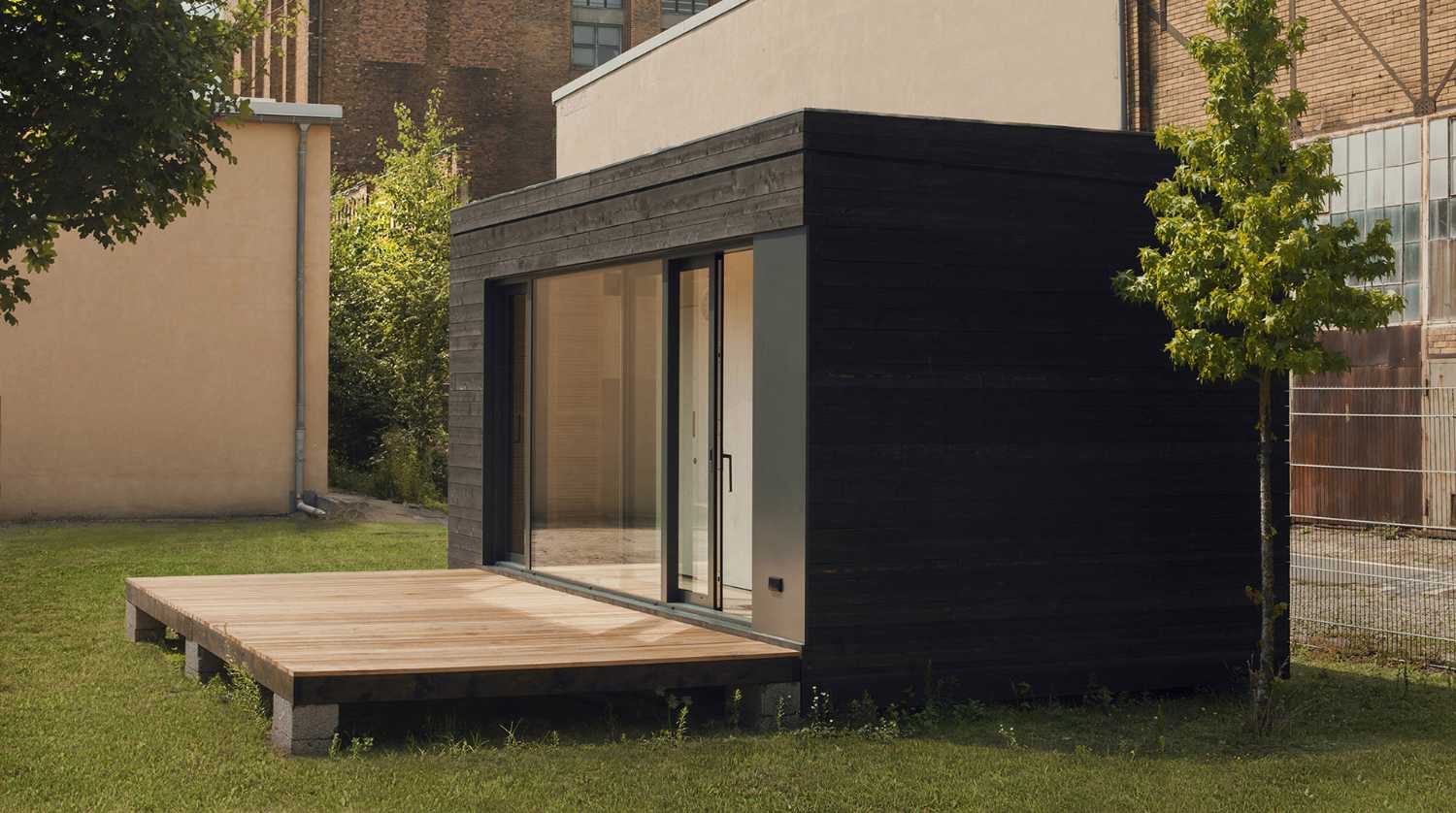 Minimalismo y confort en una vivienda modular. Arquitectura ecológica y sostenible