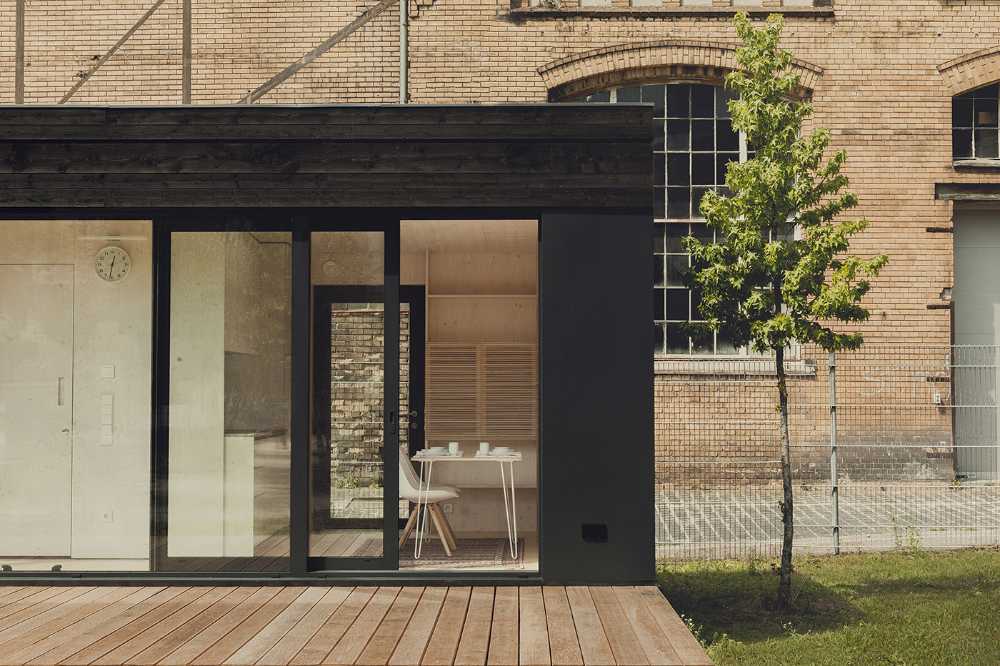 Modulo abitativo in legno con terrazza