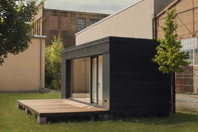 Minimalism and comfort in a modular home. Ecological and sustainable architecture