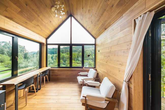 A special refuge: the treehouse in Halden