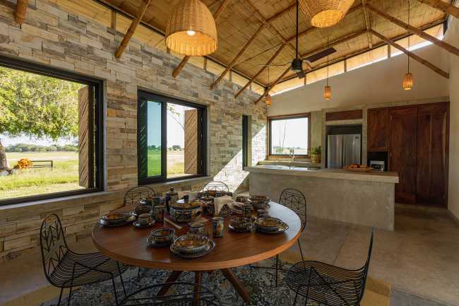 Housing in Mexico. Solar position, wind and trees as guidelines for the project