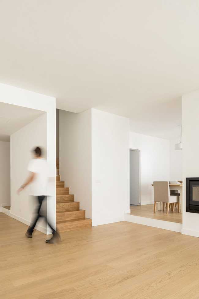 Casa en Lisboa. Ampliación, recualificación y optimización de la morfología del techo