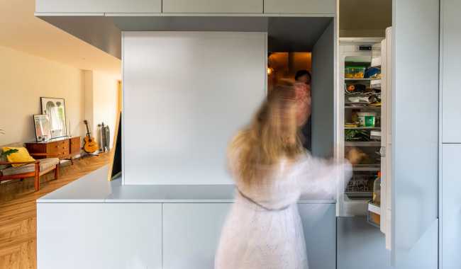 1950s flat in Rotterdam. Addition of a multifunctional