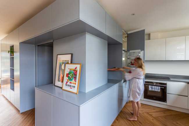 1950s flat in Rotterdam. Addition of a multifunctional