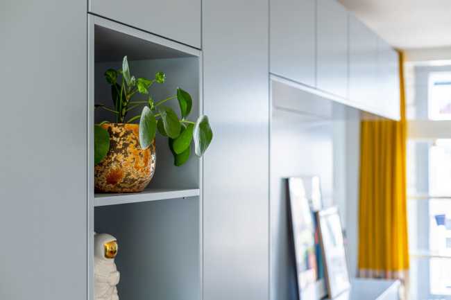 1950s flat in Rotterdam. Addition of a multifunctional