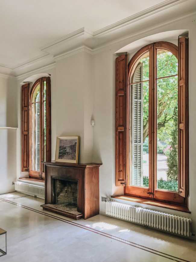 House renovation IV, exposed brick walls and vaulted roof