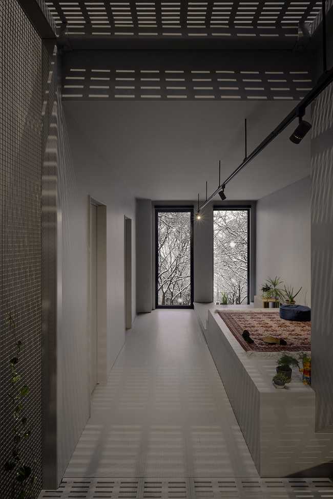 Vivienda monocromática gris