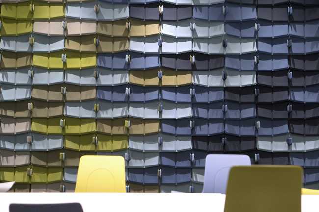 Contemporary art in a logistics centre. An inspiring experience for elite customers