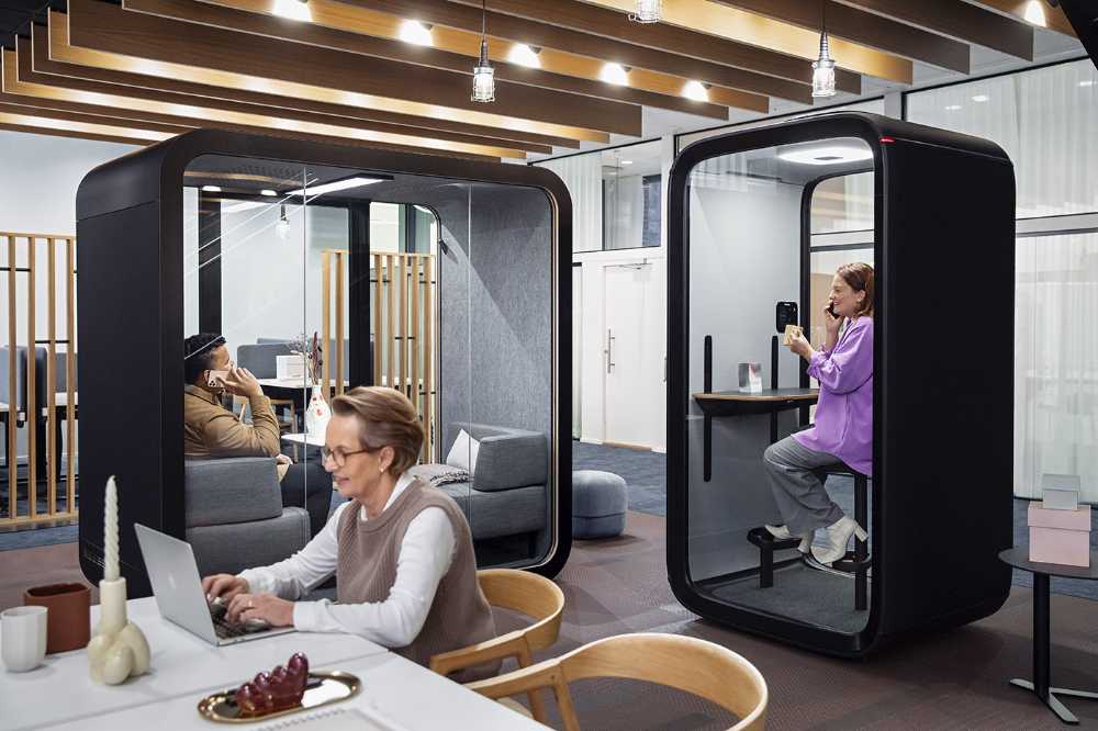Telephone booth for offices. Design and technology to prepare for the growing demand for video conferencing
