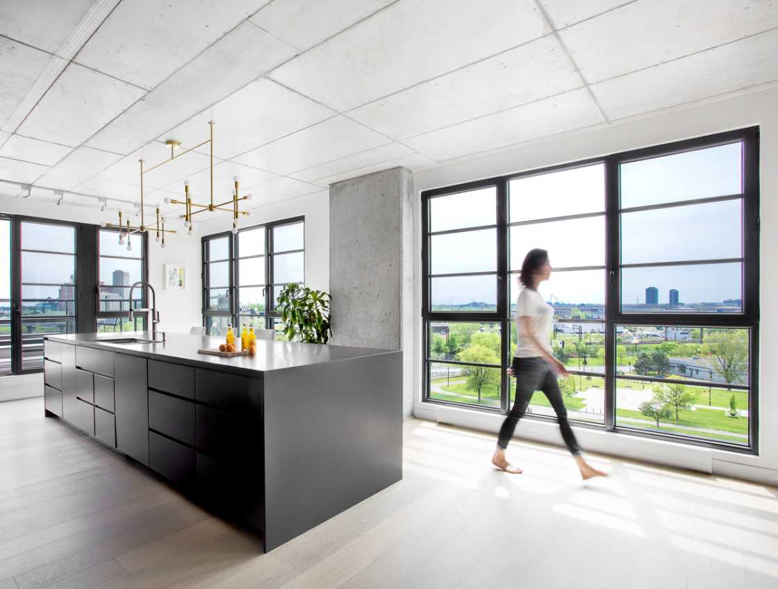 Lofts in Montreal. Black, white oak and colour accents for a young, urban interior design